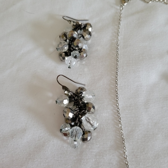 Star Sparkle Necklace with Earrings - Picture 2 of 5